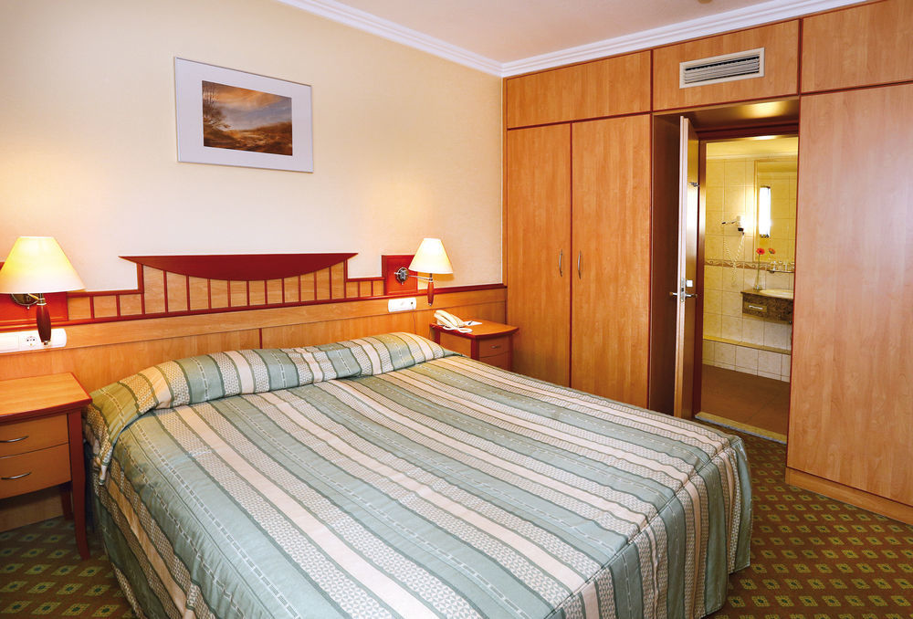 Hotel Danubius Helia 4*